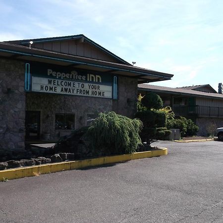 Pepper Tree Inn Beaverton Esterno foto