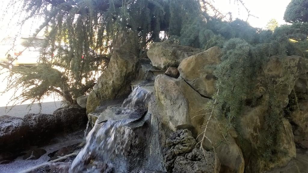 Pepper Tree Inn Beaverton Esterno foto