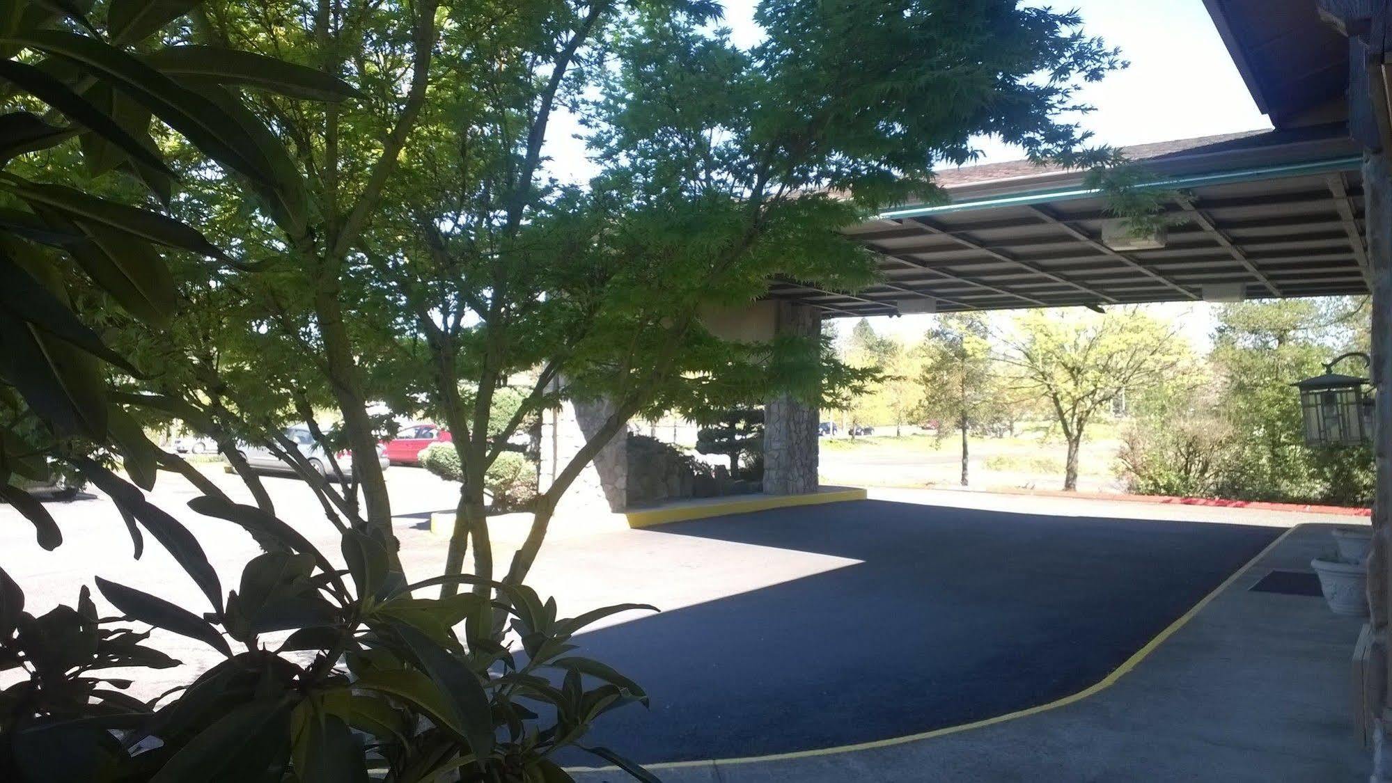 Pepper Tree Inn Beaverton Esterno foto